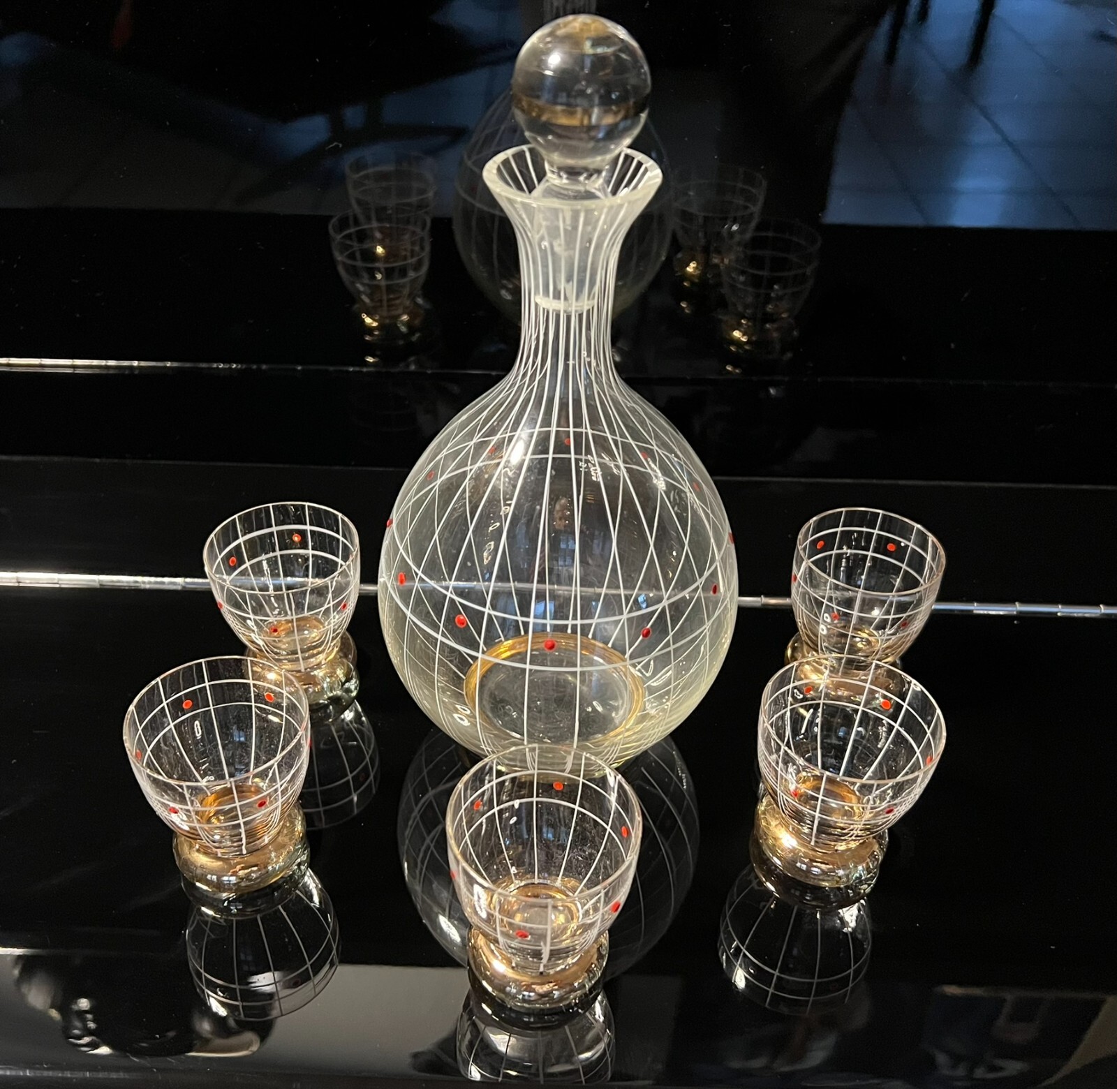 Karaffe mit 5 Gläsern für Likör Sherry Portwein, 50er Jahre, feines Muster