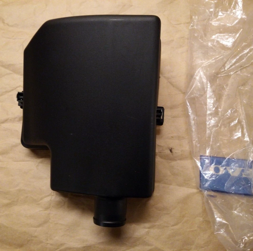 Coperchio Originale Per Scatola Del Motore Volvo S60 S80 V70-II NUOVO - Immagine 3 di 4