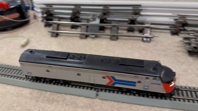 Walthers Proto EMD E8A Amtrak Phase 1 #251 HO Locomotive 920-41366