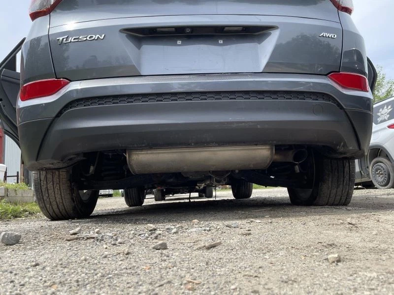 CUBIERTA PARACHOQUES TRASERO 16-18 HYUNDAI TUCSON GRIS PC: PRUEBA 116K 2.0L AWD -SE- 455574 Foto 4 de 4