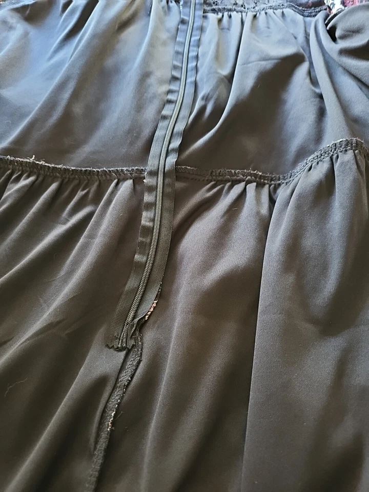 Vestido de ombro frio boho sem palavras plus 3X jugo de renda multicolorido forrado de chiffon - Imagem 4 de 4