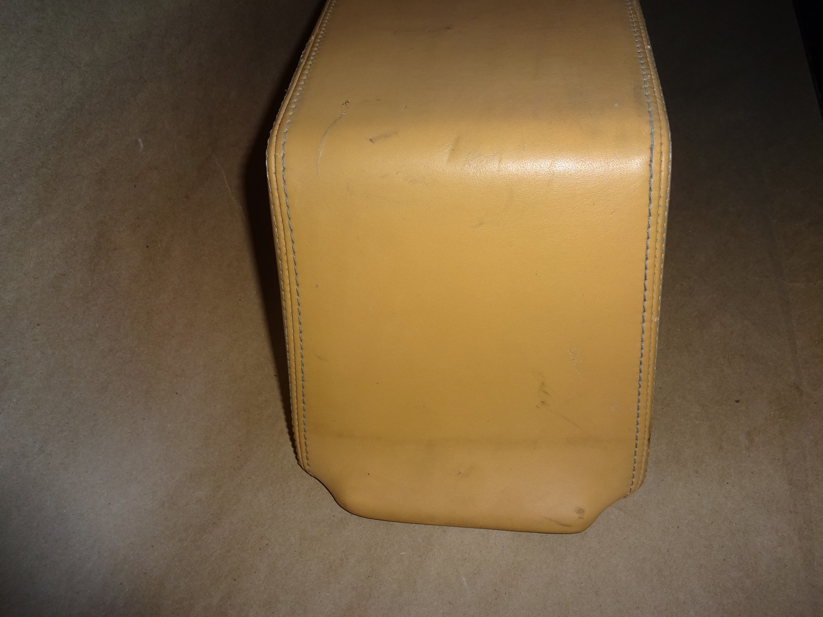 Ferrari 355 - Top Pump Cover Moulding # 64418100
