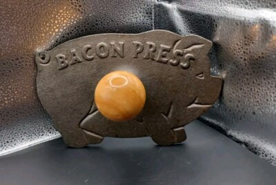 Norpro Cast Iron Pig Hog Handled Bacon Press Stove Skillet Kitchen Cooking Cook