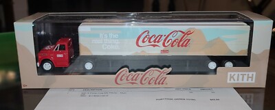 コカ・コーラ - kith coca cola M2 HAULER KITH X COCA COLA M2 Hauler MULTI - Die Cast Semi Truck - IN HAND