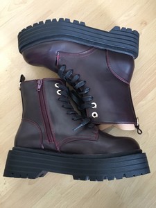 river island burgundy boots
