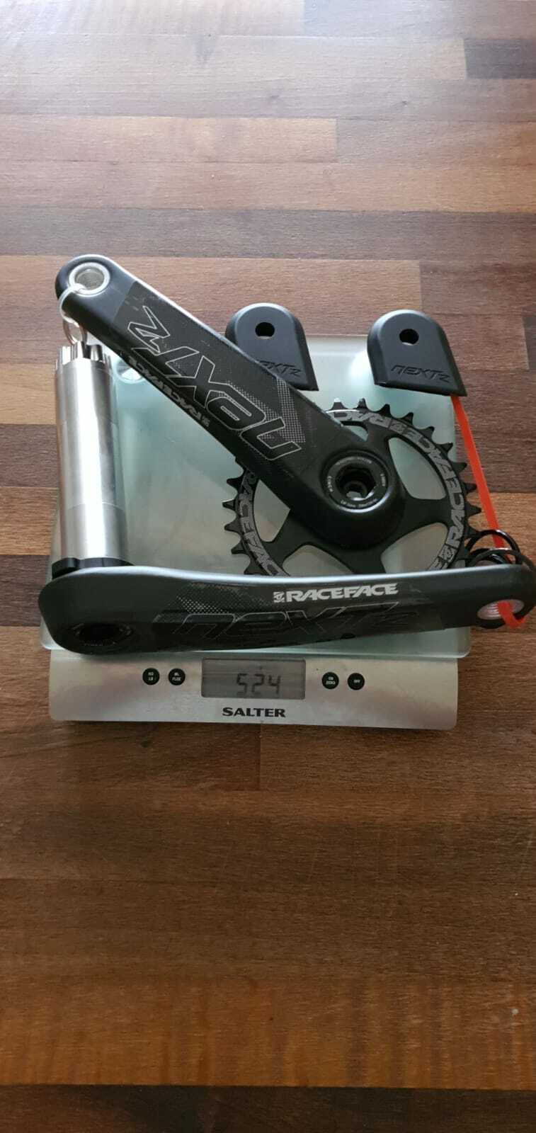 race face carbon cranks