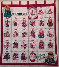 Vintage Handmade Quilted ADVENT CALENDAR 31 x 33.5" Merry Christmas ANIMALS