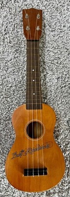 Vintage Hawaiian Duke Kahanamoku Soprano ukulele in original Box