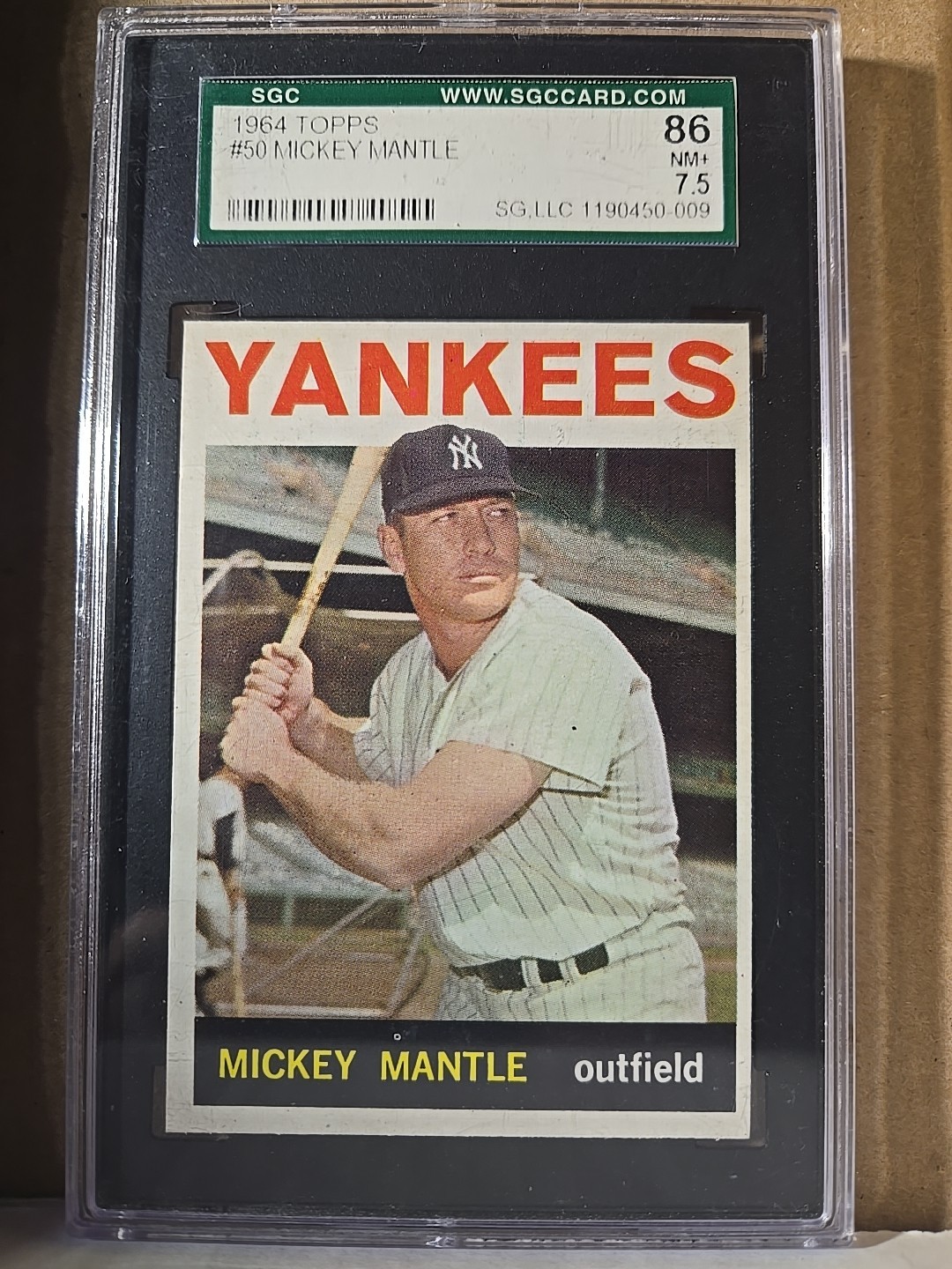 1964 Topps #50 Mickey Mantle SGC 7.5 NM+ High Grade Yankees 009