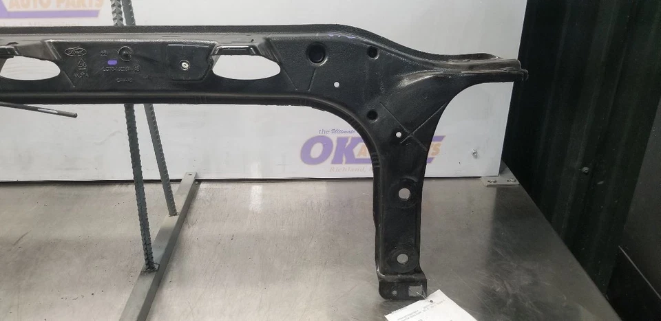 22 FORD F350 SUPER DUTY UPPER RADIATOR CORE SUPPORT 6.7L - Image 2 of 4