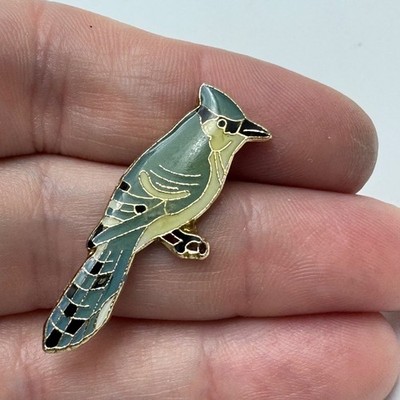 Vintage Blue Jay Bird Lapel Pin Blue Gray Gold Tone Nature Wildlife
