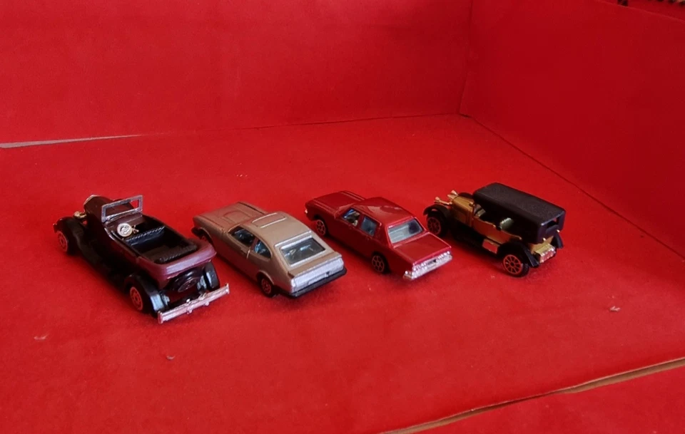 Lotto 4 Modellini Vintage 1/64 No Matchbox No Majorette No Polistil  - Immagine 2 di 4