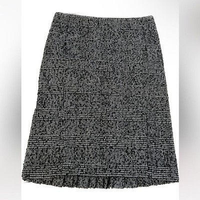 Express Design Studio 2009 sz 2 Wool Blend pencil skirt with pleated back