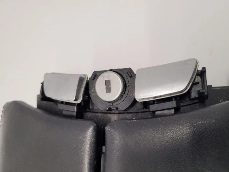 2009-15 BMW 750Li 750i Front Floor Leather Console Lid  - Image 3 of 4