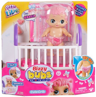 Little Live Bizzy Bubs Babys hüpfende Baby Mädchen Puppe Gracie mit Krippe/Kinderbett
