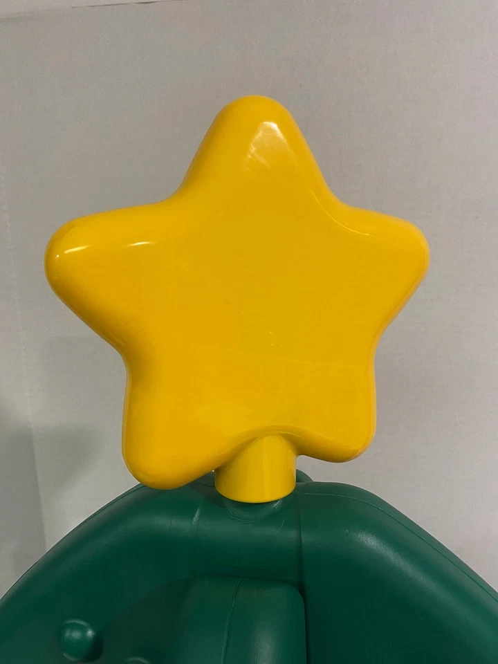 Step2 Mi Primer Árbol de Navidad Estrella Corazón Bola Como Se Muestra Adornos Fingir Juego Foto 3 de 4