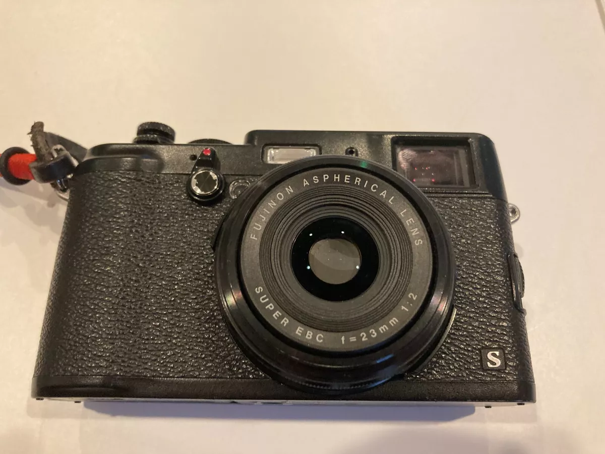 Fuji Fujifilm X100S 16MP Digital Camera Point and Shoot Black | eBay
