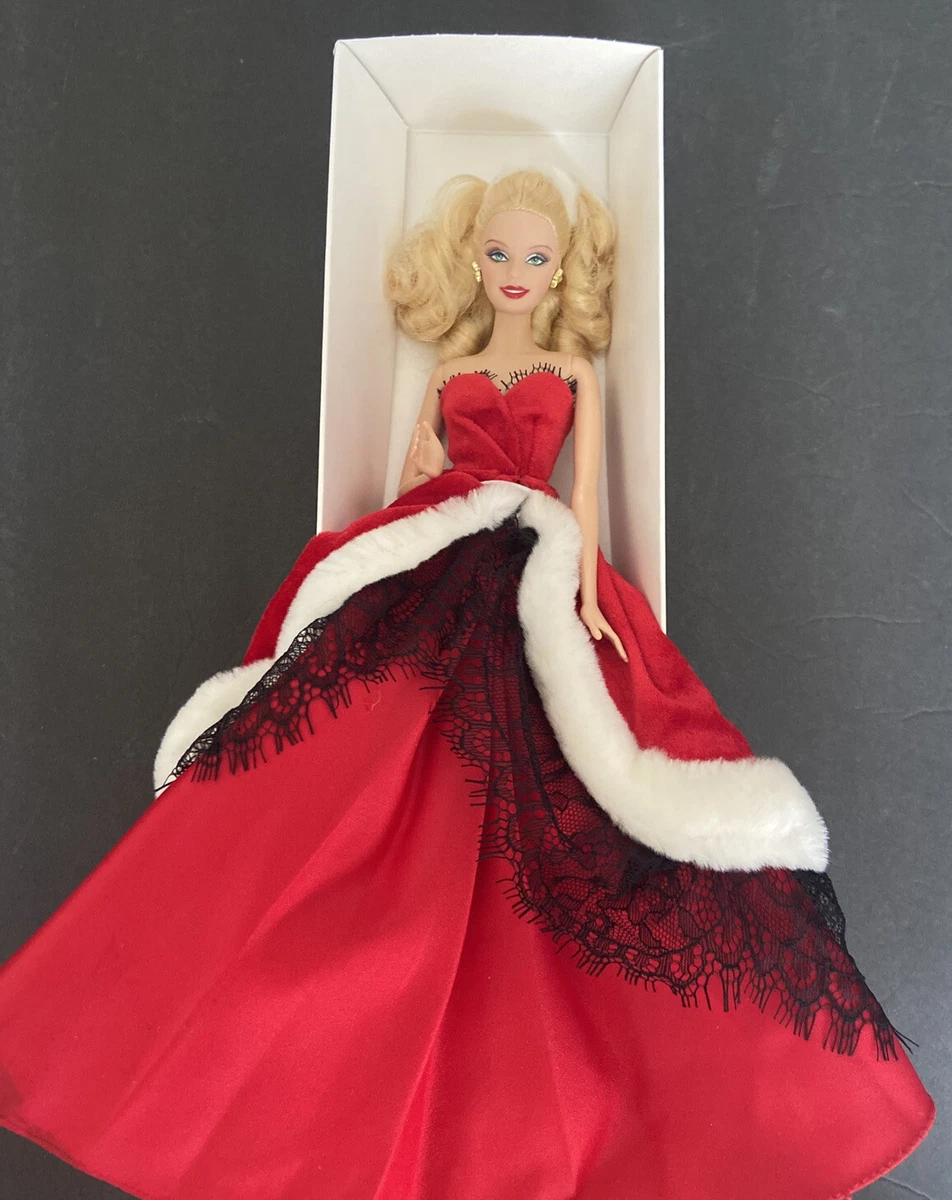 Holiday 2007 Barbie Doll Blonde Christmas Red Dress Mrs. Claus Outfit Nib 12