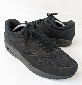 air max black gum sole