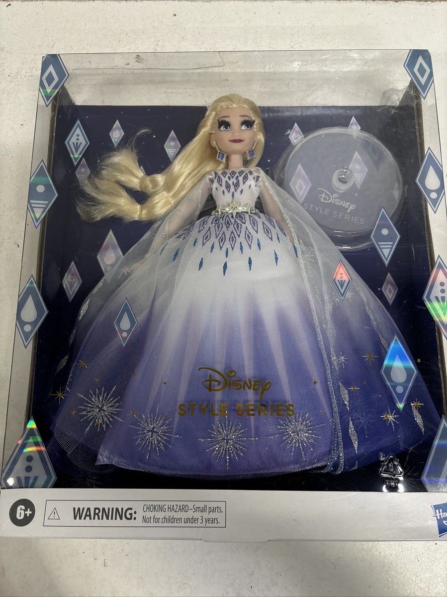 Disney Style Series Elsa ドール Disney Princess Style Series Holiday Elsa Doll, Fashion Doll