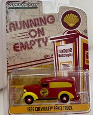 GreenLight 1/64 1939 Chevrolet Panel Truck Shell Gasoline Running on Empty