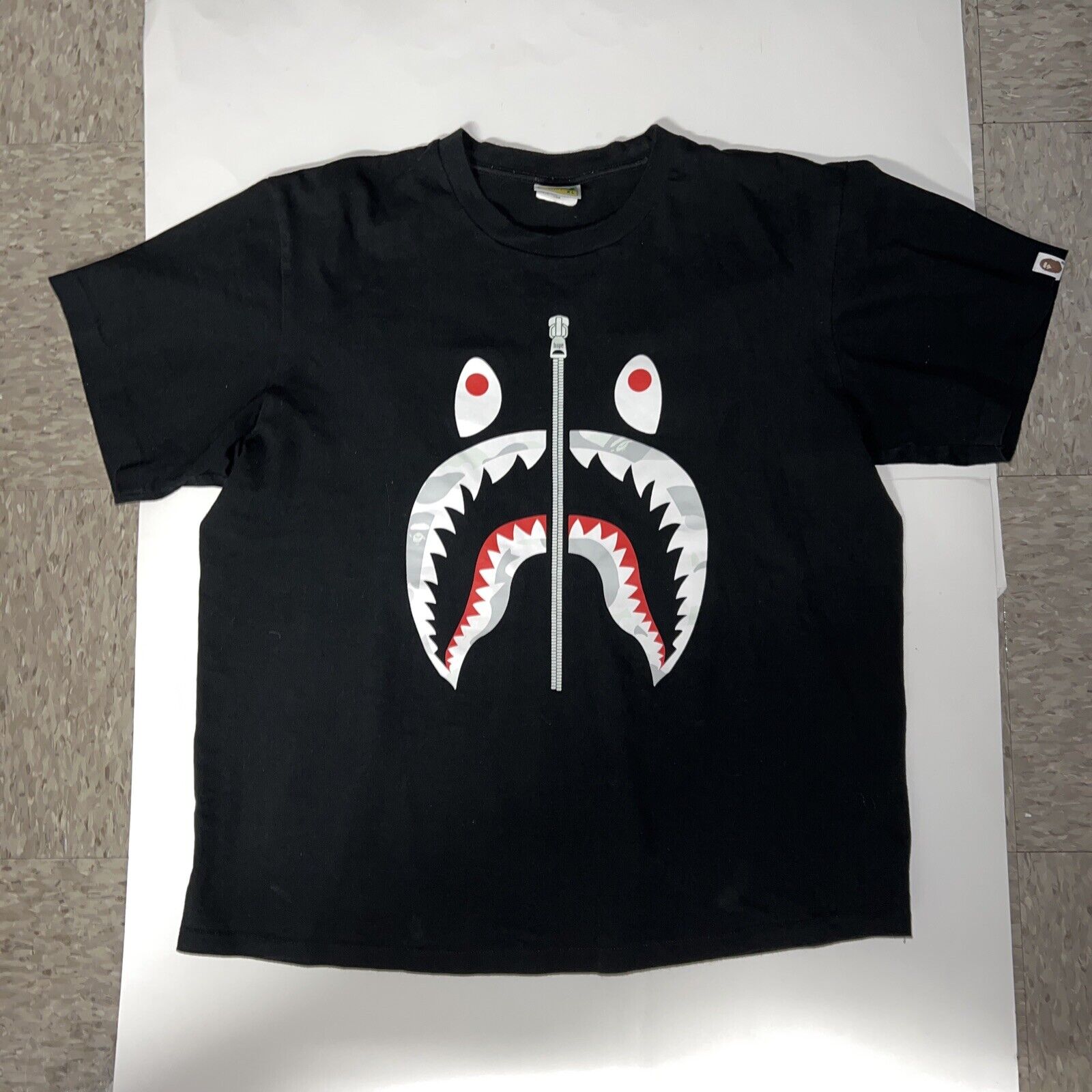 BAPE Space Camo Front Shark Tee Black Glow in the Dark Size XL Great  Comdition