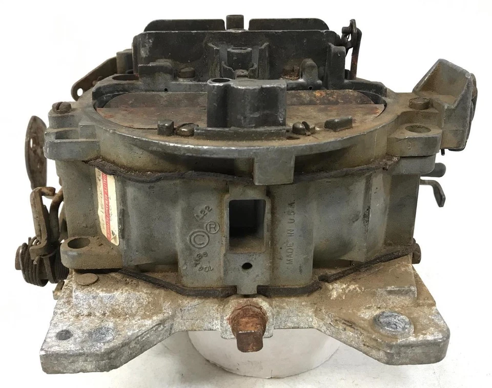 Carburador usado para Chevrolet Corvette 454ci 1973 275 hp Chevelle 7043200 fecha A3 Foto 4 de 4