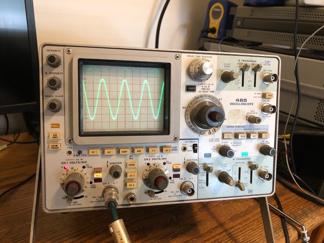 Used Tektronix Analog Scope (20-100 MHz, 2-channel)