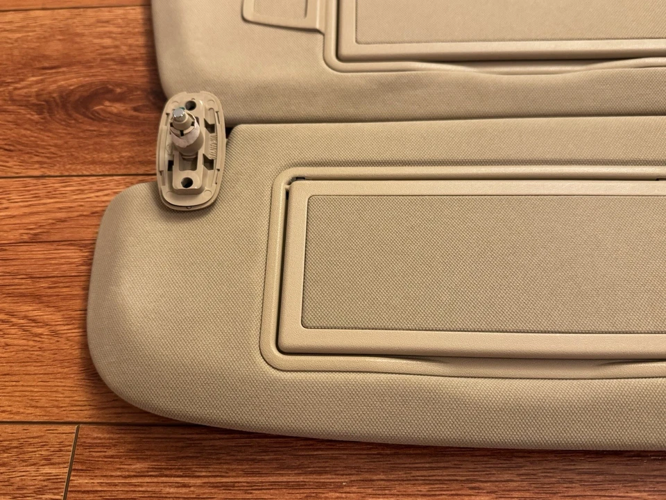 原始设备制造商 2007 - 2013 梅赛德斯 - 奔驰 W221 S450 S550 CL550 米色 L+R 遮阳板一对 — 第 3/4 张图片