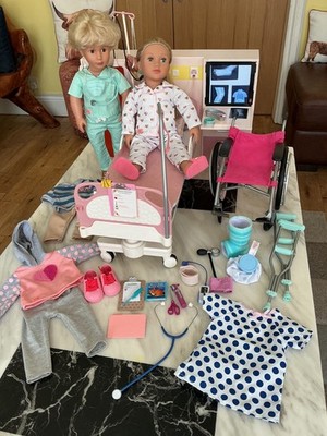 Our Generation Krankenhauszimmer Bundle mit Arzt & Patient & Extras ''sehr guter Zustand''