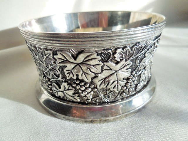Silver Plate Wine Bottle Coaster Grapes & Grapevines Decor Candle Holder