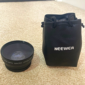 Neewer Digital High Definition 0.45x Wide Angle Lens with Macro