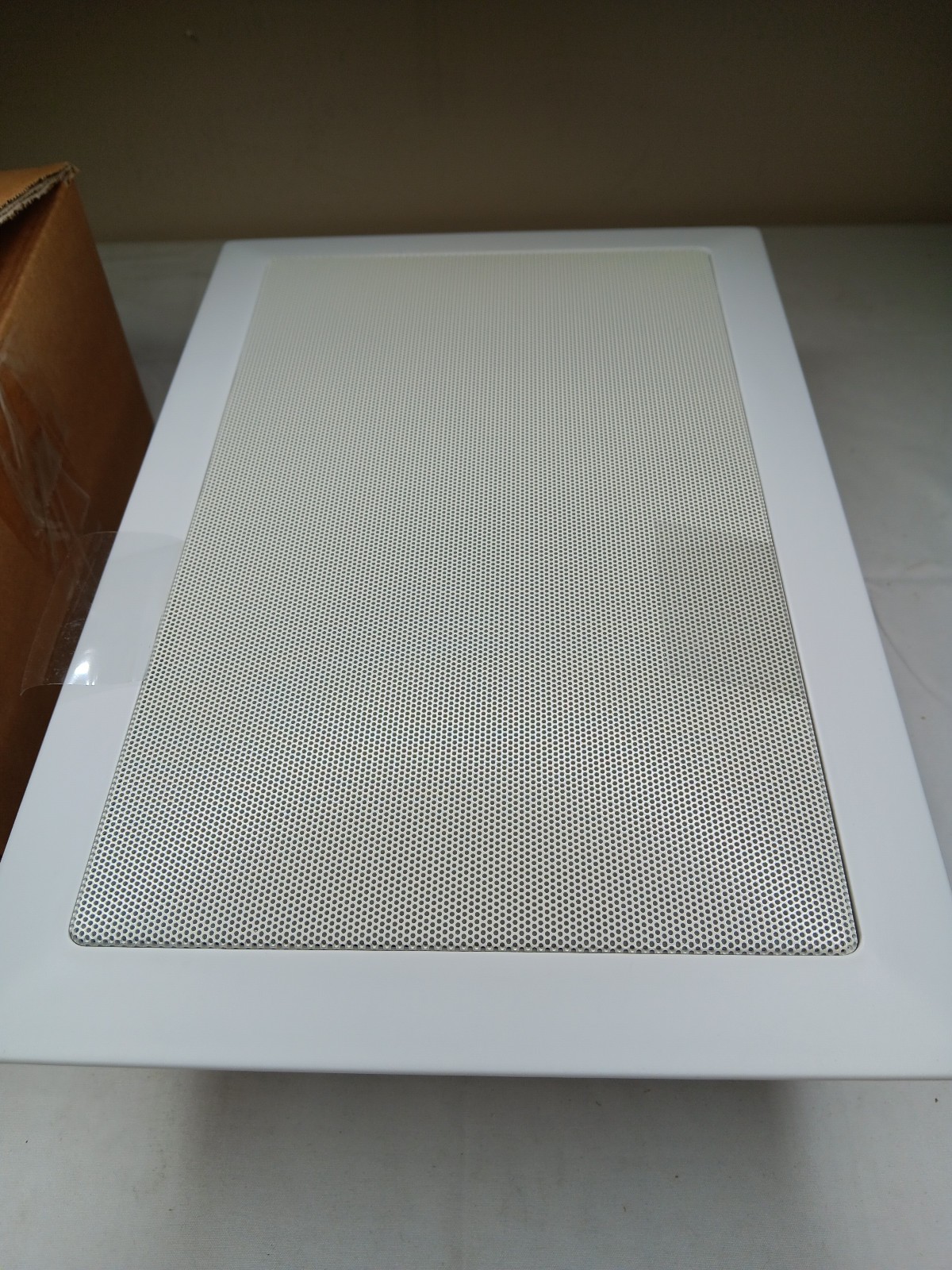 Proficient W670 In-wall Speaker 6 1/2" 2-way WHITE