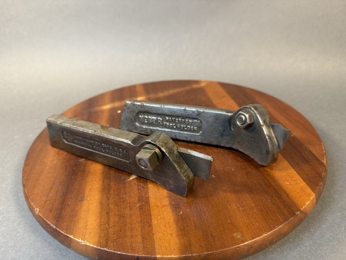 Lot Of 2 ARMSTRONG Lathe Parting Tools. 32r Right, And 22 Straight. 1-1/2 X 5/8”