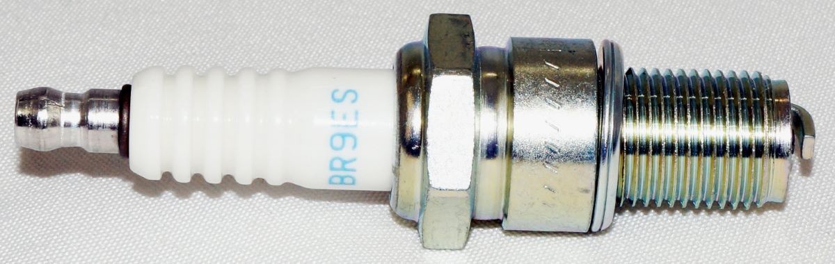 NGK 5722 BR9ES Nickel Spark Plug with Removable Terminal Nut | Set