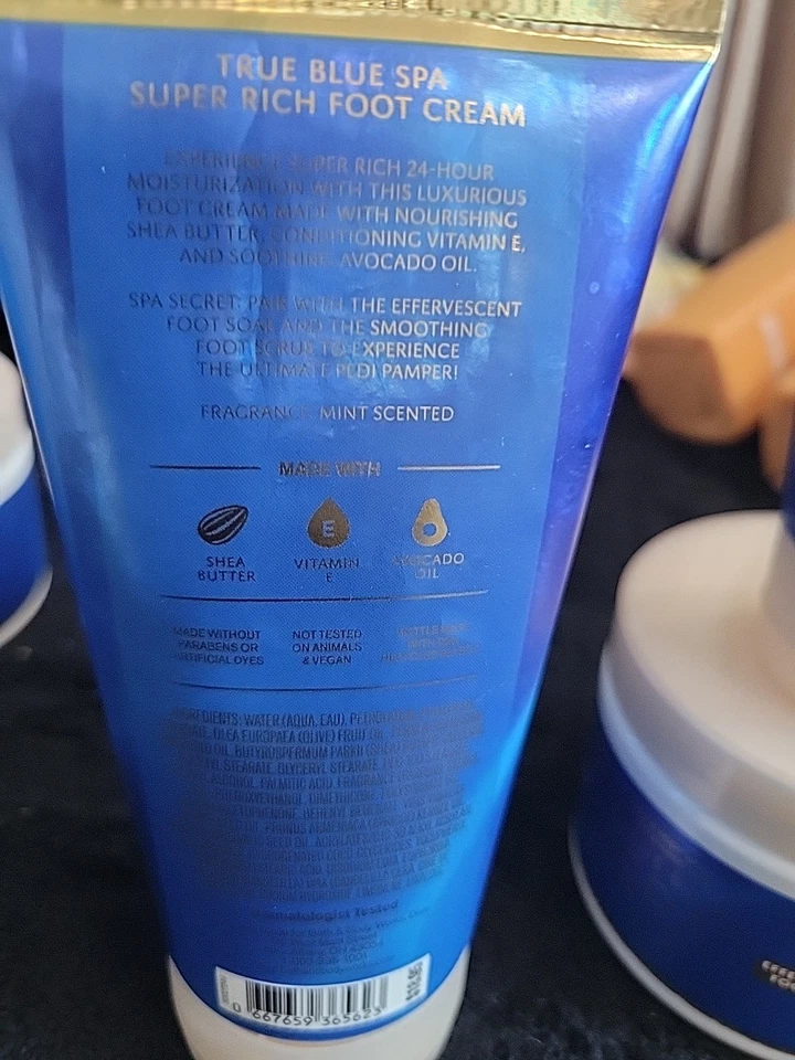 13 Piece  True Blue Spa Body Wash, Shower Cream, Body Cream Foot Scrub, Soak - Image 3 of 4