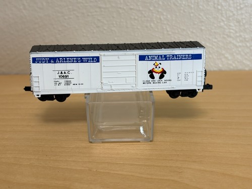 Entrenadores de animales salvajes Judy & Arlene's Life-Like 2194 escala N coche de caja | Condition: Used