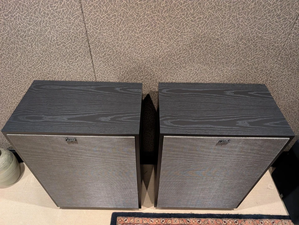 Klipsch Cornwall IV Heritage Speakers (Black Ash) – Open Box Excellent Condition - Image 3 of 4