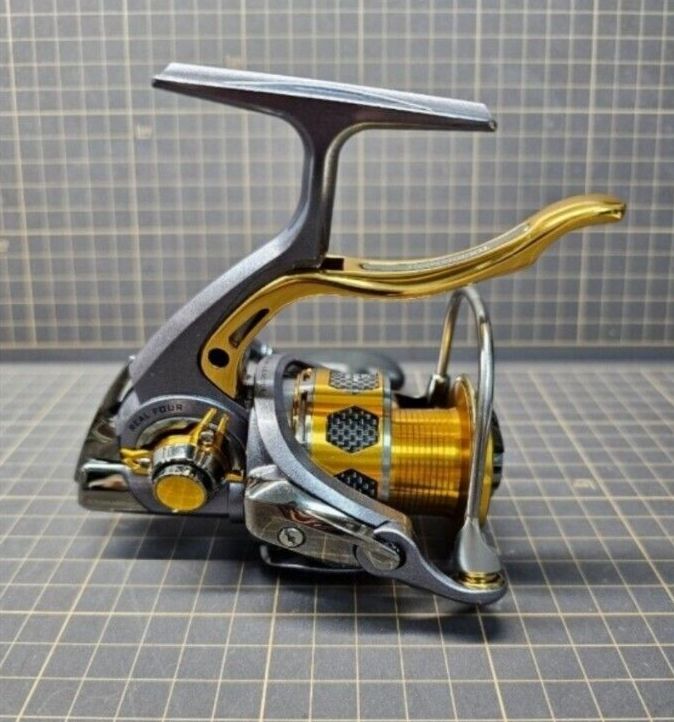 ダイワ トーナメント ISO 3000XH-LBD (リール) 価格比較 - 価格.com