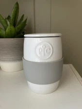 Pampered Chef Ceramic Microwave Egg Cooker with Lid