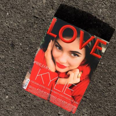 LOVE Magazine #19 S/S 2018 Kylie Jenner by Kendall & Kris Jenner NEW