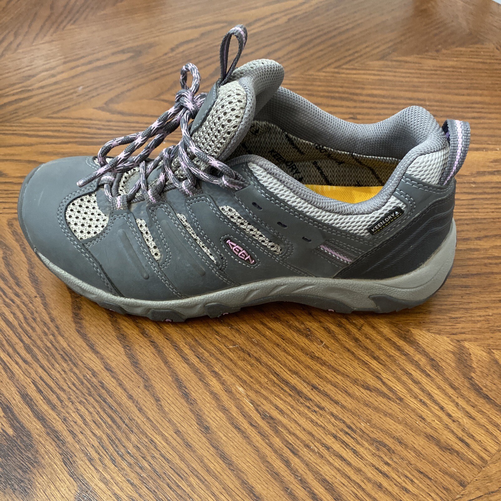 Scarpa da trekking Keen Dry impermeabile sinistra amputata donna 8 5