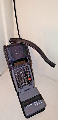 Motorola Digital Personal Communicator Cecullar ONE Flip Cell Phone Untested