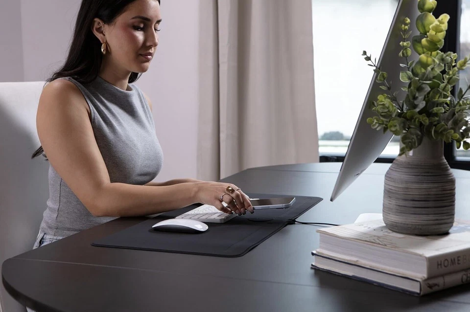 Alfombrilla de escritorio Charge Pro nueva en caja-ZAGG Foto 3 de 4