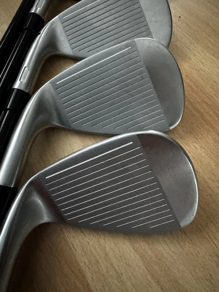 Taylormade Qi Irons 6-PW Ventus Reg Graphite Shafts (barely hit Excellent Cond) - Image 4 of 4