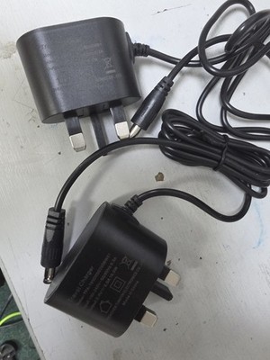 100x 5V 5,0V 2A 2,0A UK Netz AC/DC Schaltadapter Netzteil Ladegerät 5,5mm