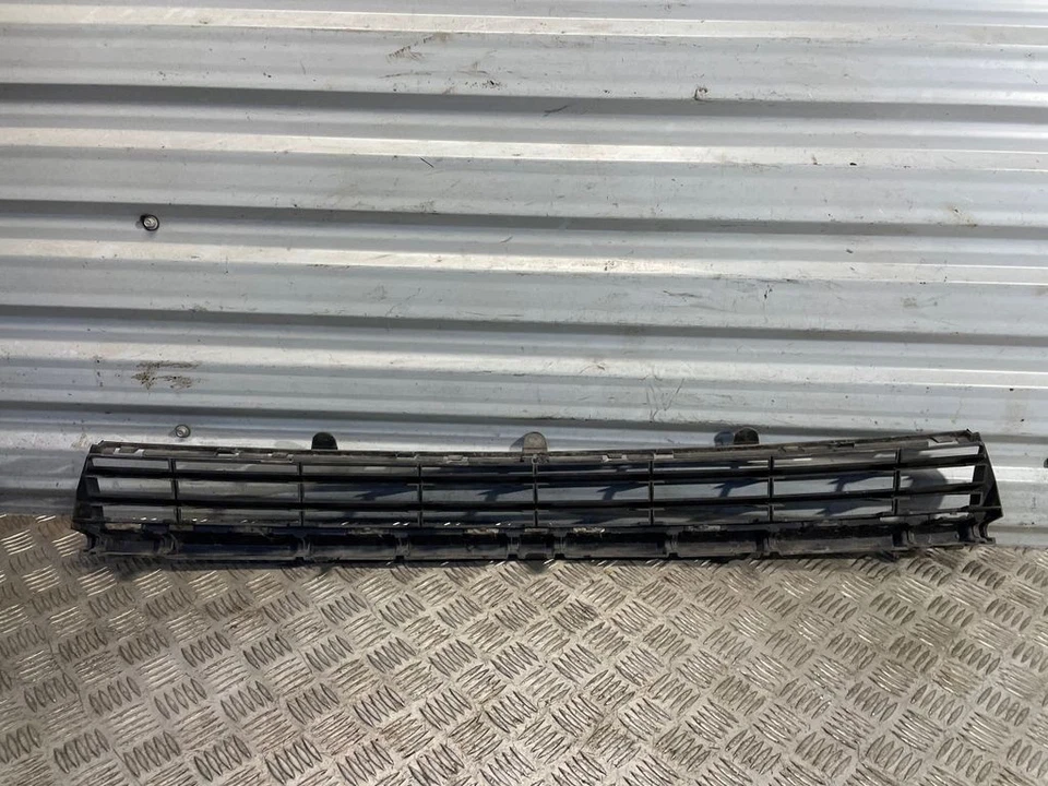 Citroen Berlingo 2013 Front Upper Grille 9682581877 NAB34544 - Image 2 of 3