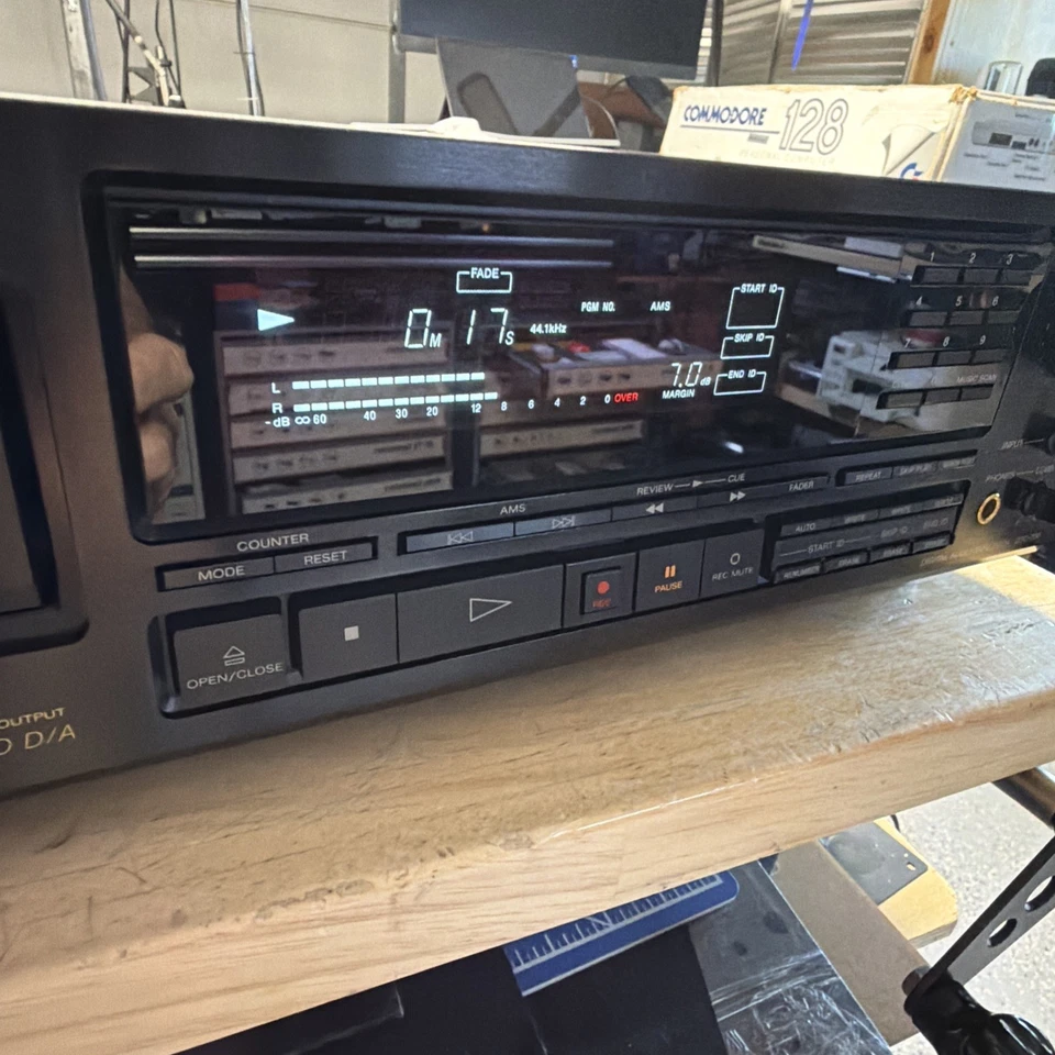 SONY DTC-700 DAT , serviced, new encoder, New Capacitors On Rf,BOX, Remote Mint - Image 3 of 4