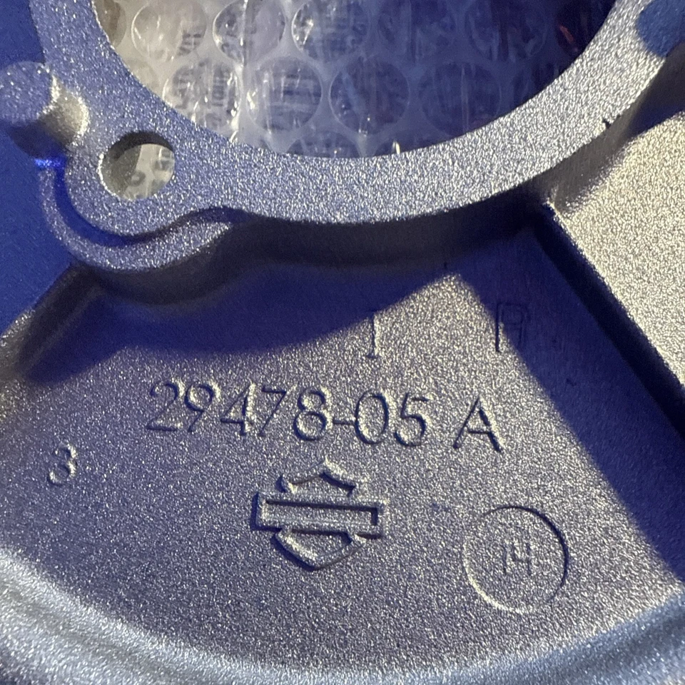 Harley Davidson Piastra Filtro Aria Screm. Per Softail / 29478-05A - Immagine 3 di 4