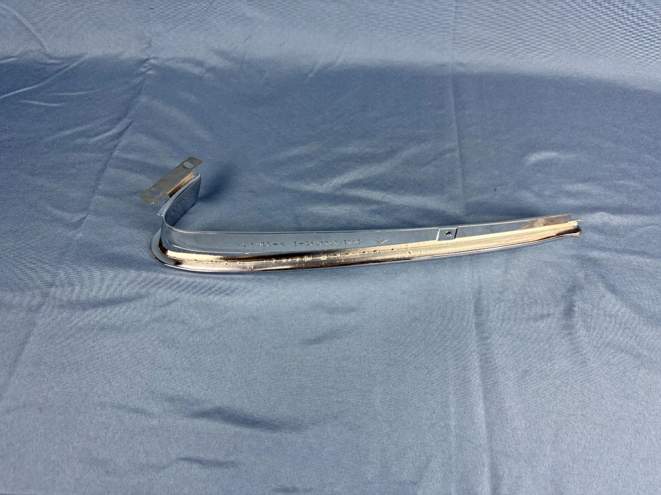 1970 1971 MERCURY CYCLONE QUARTO JANELA ACABAMENTO MOLDURA TRASEIRA DIREITA SHOW QUALIDADE - Imagem 4 de 4